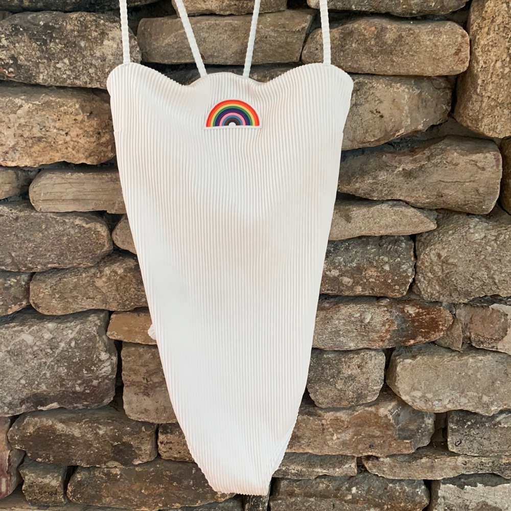 White Hollister ribbed one piece bathing suit with rainbow M swim pride 🌈